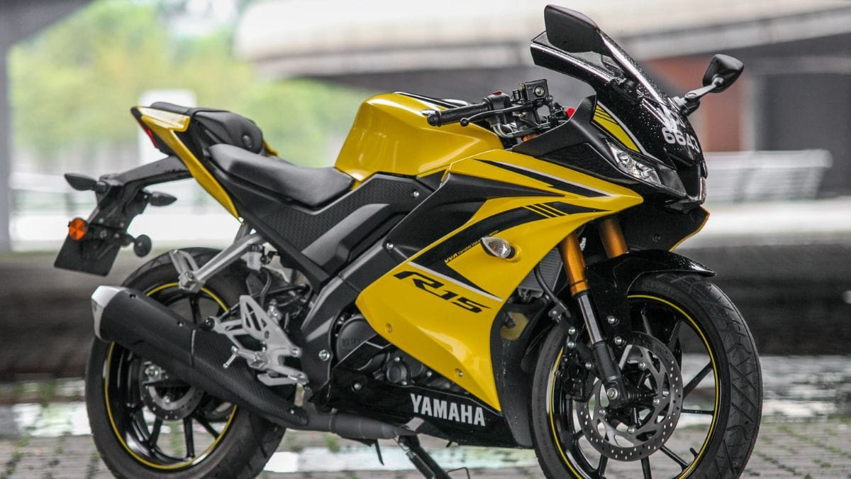 Yamaha R15